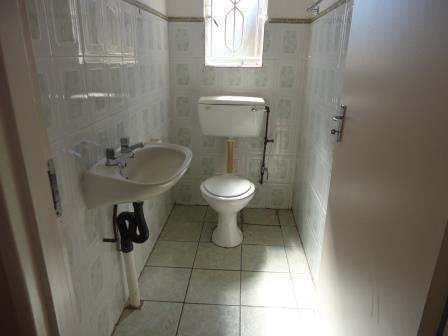 To Let 2 Bedroom Property for Rent in Ladybrand Free State